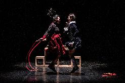 Symbiosis - Cia. Theatre Zapadnia Opole (Polònia)