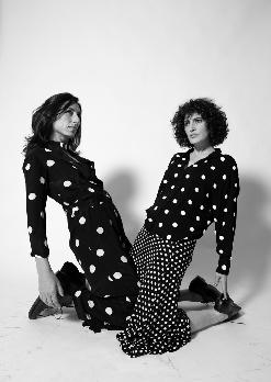 ELENA GADEL I MARTA ROBLES