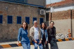 AI! LA MISÈRIA ENS FARÀ FELIÇOS