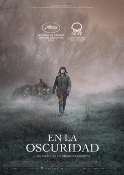 En la oscuridad