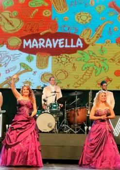 ORQUESTRA INTERNACIONAL MARAVELLA - Un tomb per la història de la música...