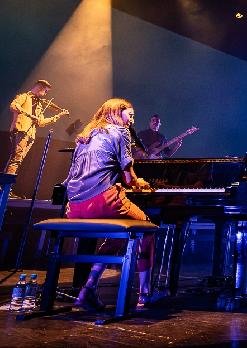 LUX ET UMBRA - Anna d'Ivori