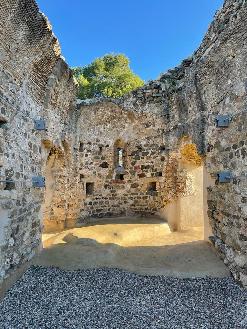 Visita comentada al castell de Voltrera d'Abrera i al balcó de Montserrat