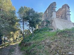 Visita comentada al castell de Voltrera d'Abrera i al balcó de Montserrat