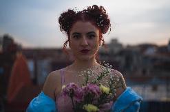 LA OTRA