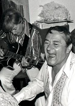 HOMENATGE A LA GUITARRA: MEMORIAL JIMMY & MANO RENA