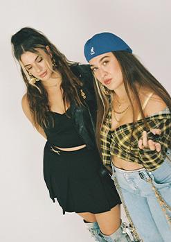 Carmen y Maria - Club Sauvage